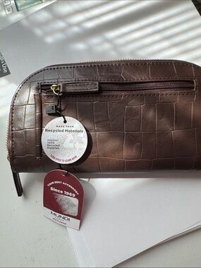 New w/tags RFID Mundi Brown Croc-Embossed Toiletry Bag